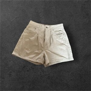 H&M Divided Women Shorts. Size 4
